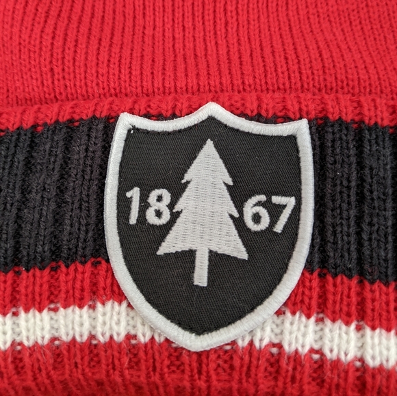 3/$15 Hudson's Bay Canadiana Toque - Picture 2 of 4